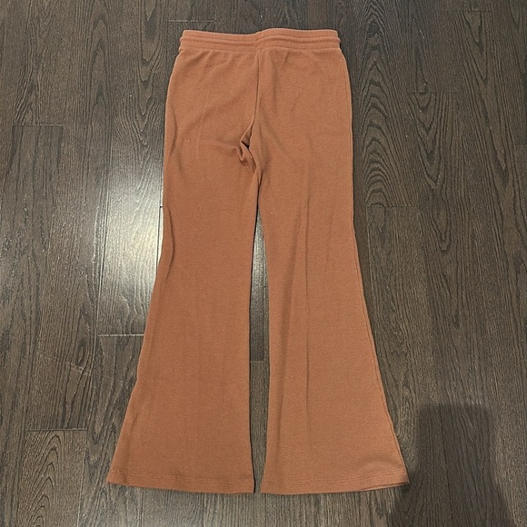 Sunday best brown waffle flare pants Small - Picture 4 of 4